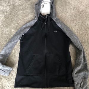 Nike Therma Fit size Small